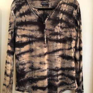 Hot!!! Tie dyed Henley!